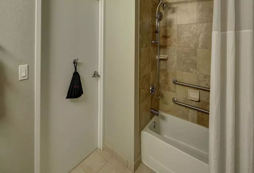 Отель Hampton Inn Miami Coconut Grove/coral Gables