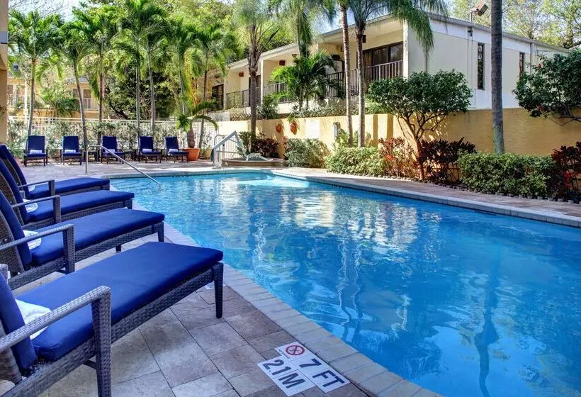Отель Hampton Inn Miami Coconut Grove/coral Gables