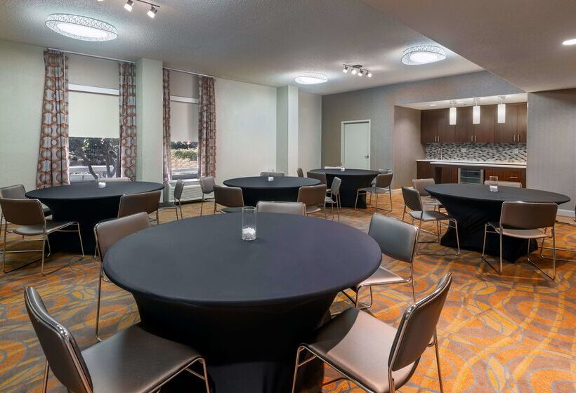 فندق Hampton Inn Orlandointernational Airport