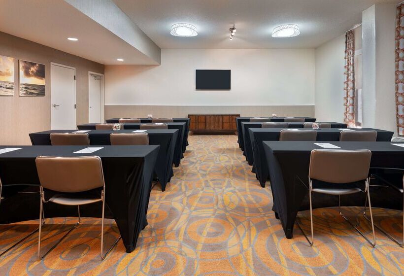 فندق Hampton Inn Orlandointernational Airport