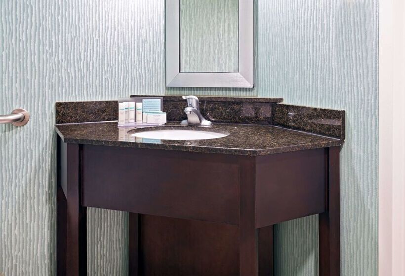 فندق Hampton Inn Orlandointernational Airport