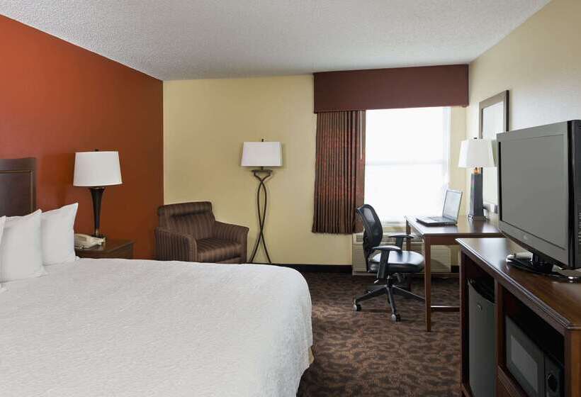 בית מלון כפרי Hampton Inn San Angelo
