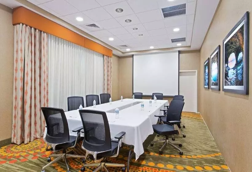 酒店 Hampton Inn Sault Ste Marie