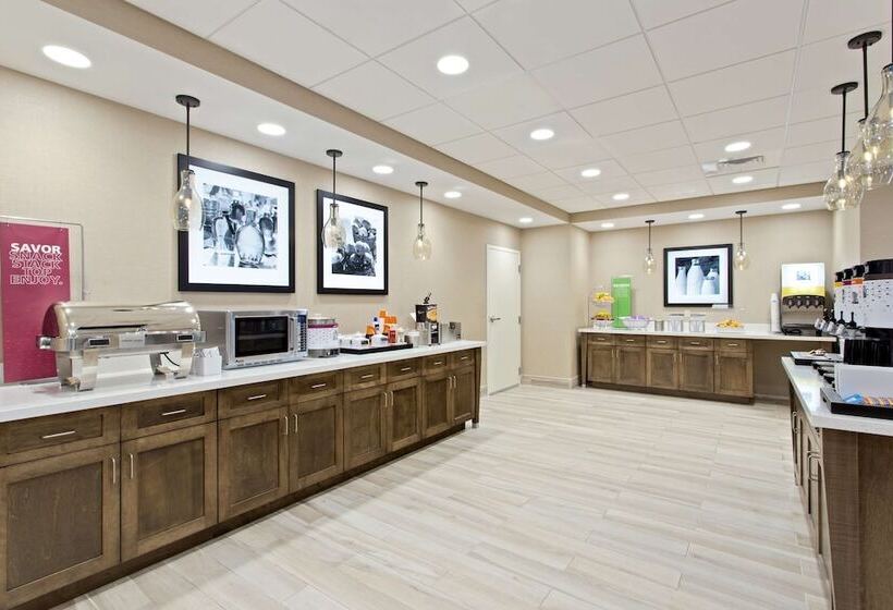 هتل Hampton Inn Sault Ste Marie