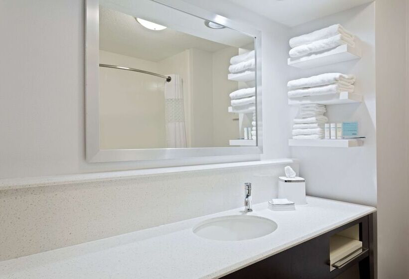 هتل Hampton Inn Sault Ste Marie