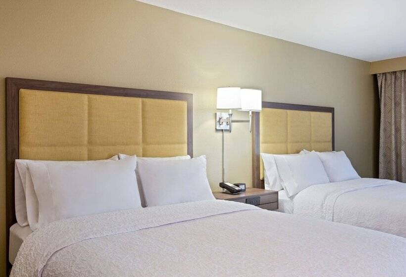 هتل Hampton Inn Sault Ste Marie