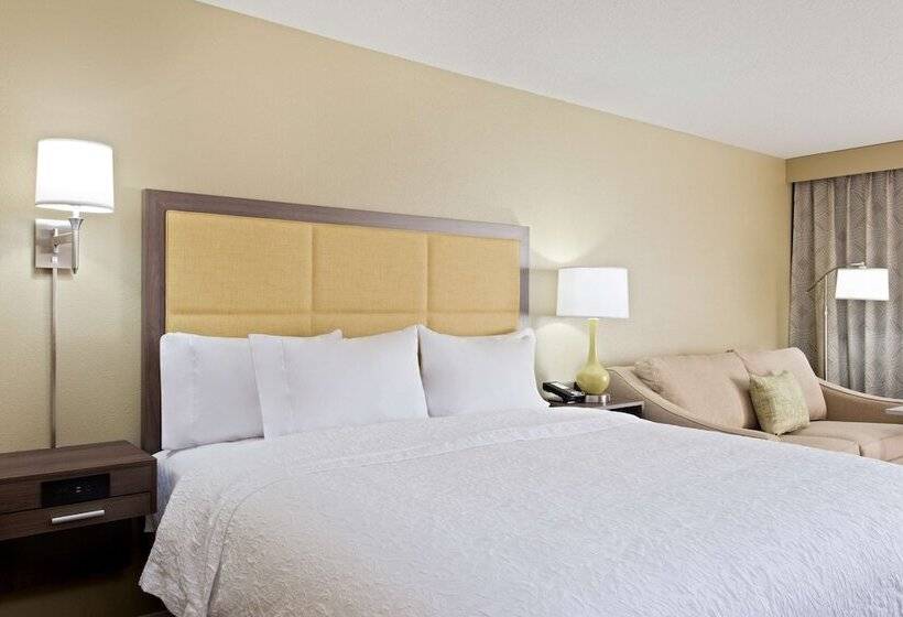 هتل Hampton Inn Sault Ste Marie