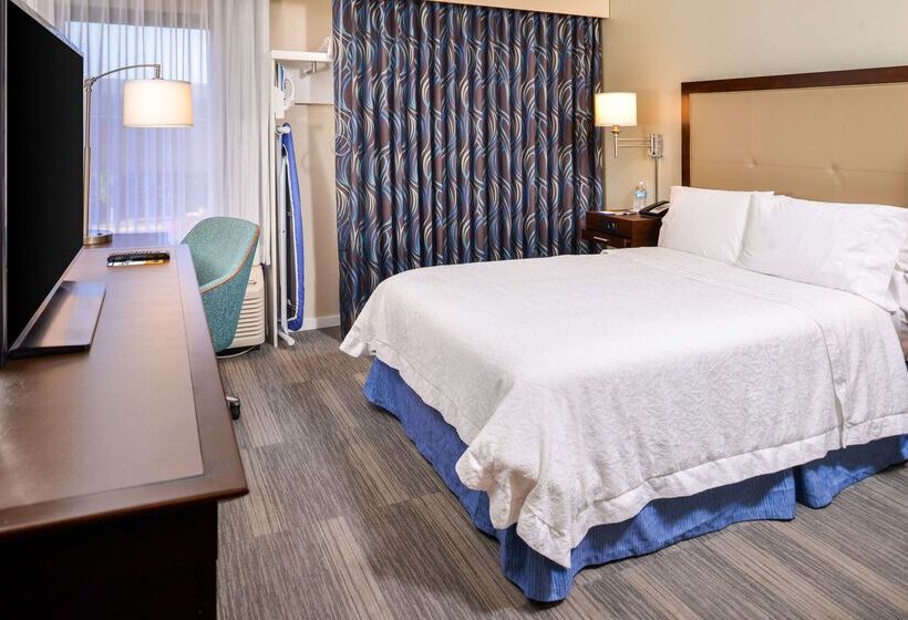 هتل Hampton Inn Seattle Airport