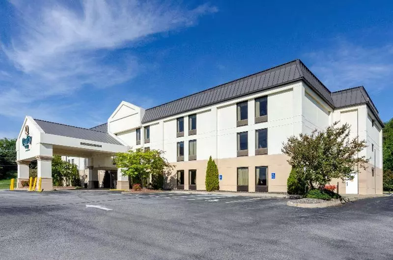 ホテル Quality Inn Danville   University Area