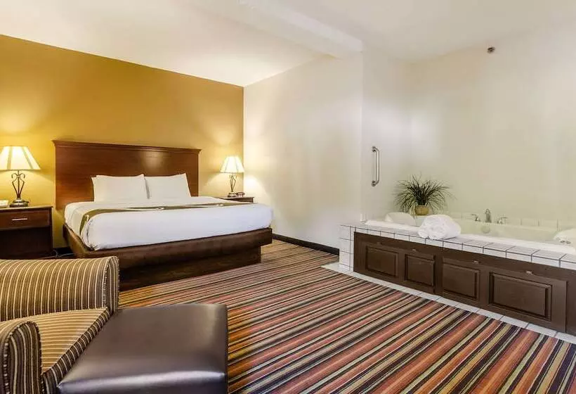 ホテル Quality Inn Danville   University Area