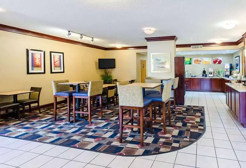 هتل Quality Inn Lynchburg Near University