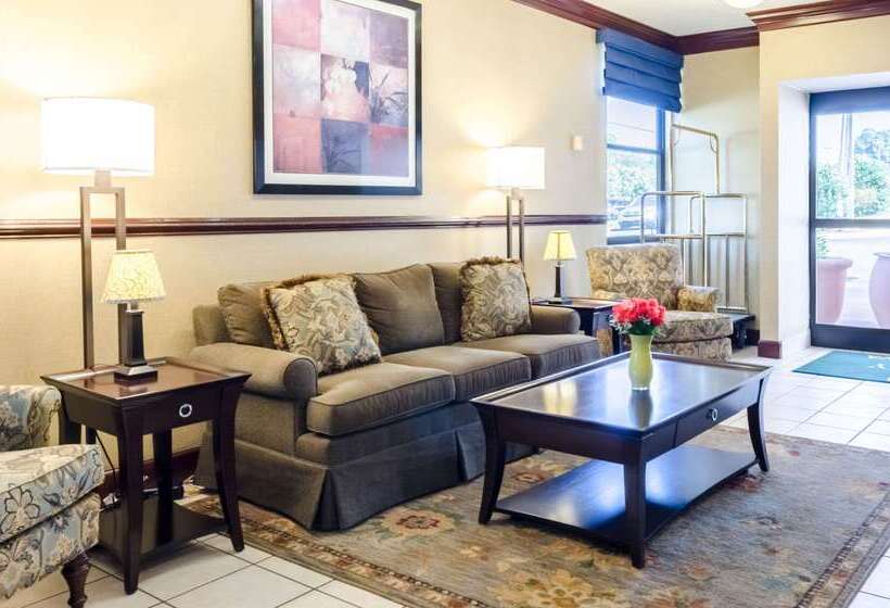 호텔 Quality Inn Lynchburg Near University