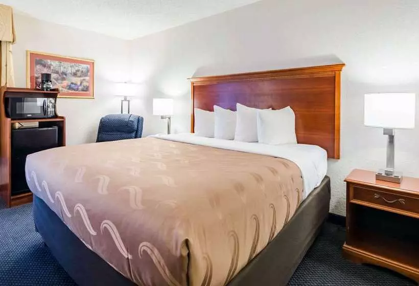 هتل Quality Inn Lynchburg Near University