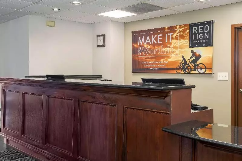 호텔 Red Lion Inn & Suites Hattiesburg