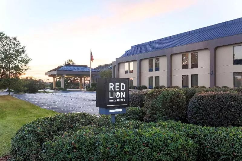 호텔 Red Lion Inn & Suites Hattiesburg