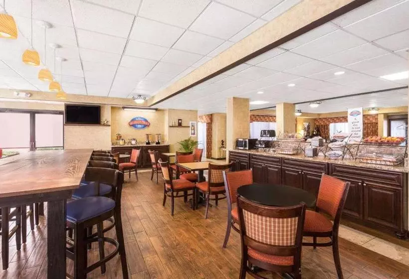 호텔 Rome Inn And Suites