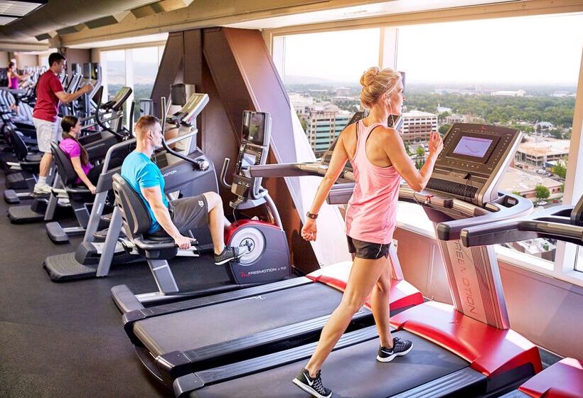 בית מלון כפרי The Grove