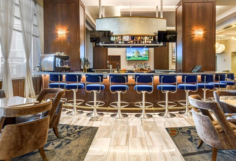 בית מלון כפרי The Grove