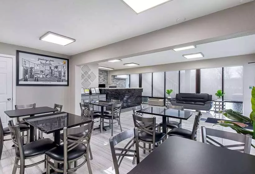 مُتل Super 8 By Wyndham Nashville West