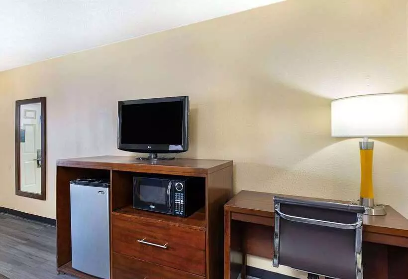 مُتل Super 8 By Wyndham Nashville West