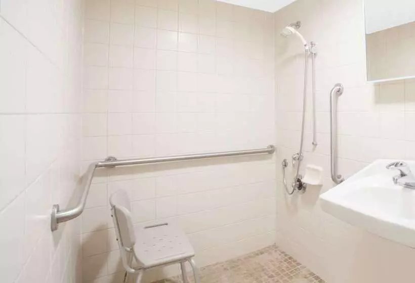 مُتل Super 8 By Wyndham Nashville West