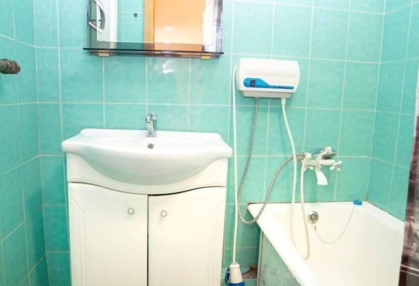 Apartment On Tolstogo St. 25