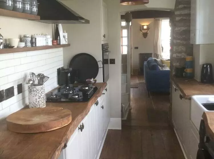 Bambu Cottage