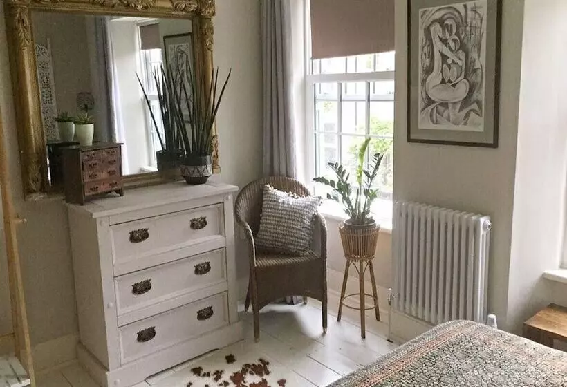 Bambu Cottage