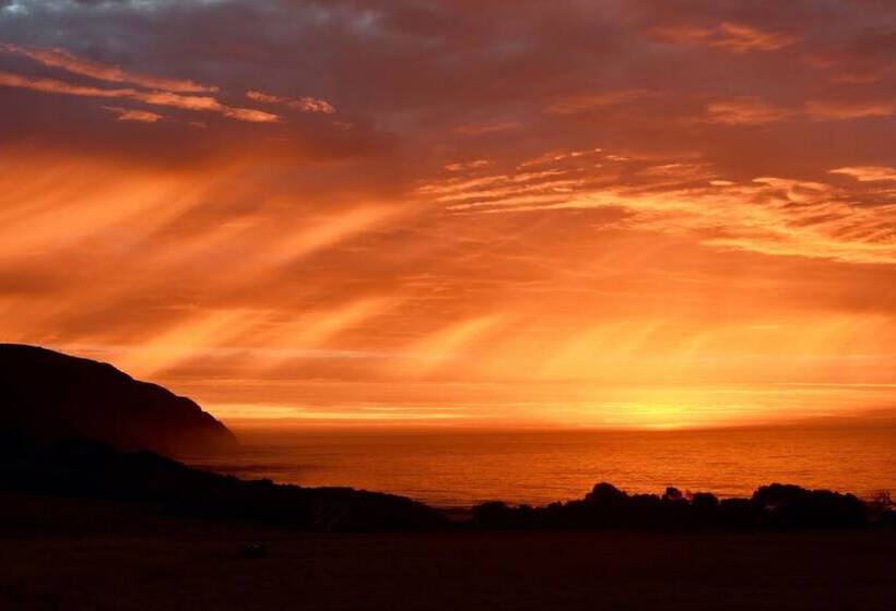 Отель Seacroft Estate