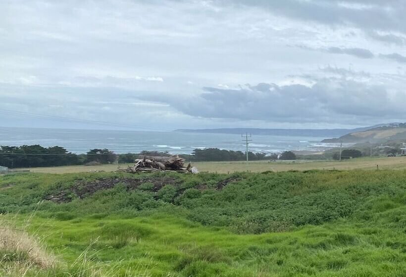 Отель Seacroft Estate