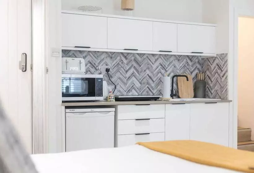 James  Place @ Pontmorlais