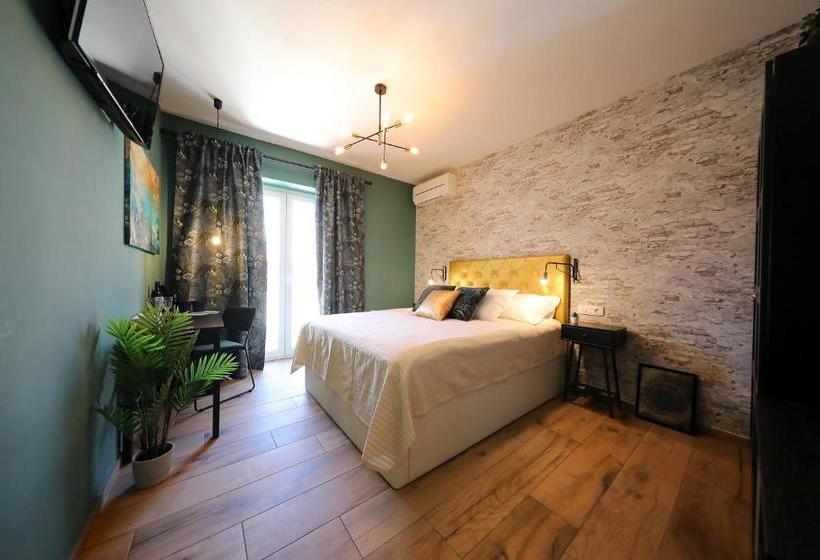 Aldo Apartments Center