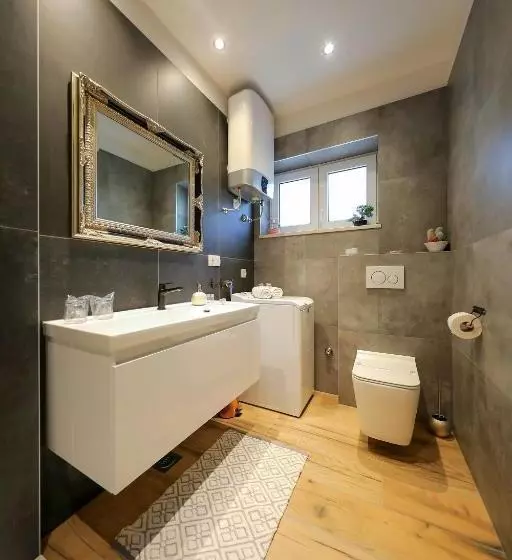 Aldo Apartments Center