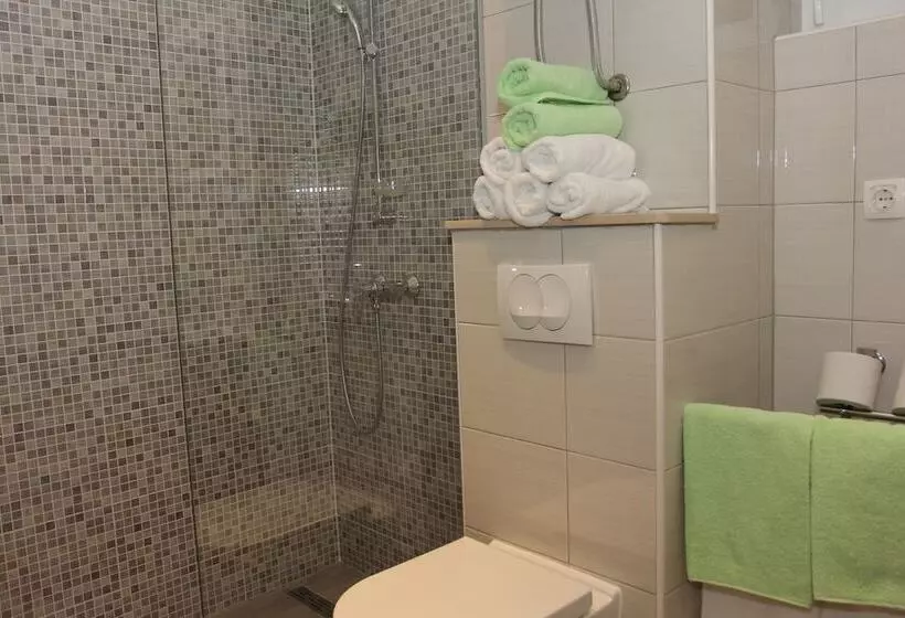 Apartment House Vitaic