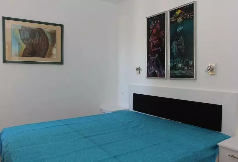 Apartment House Vitaic