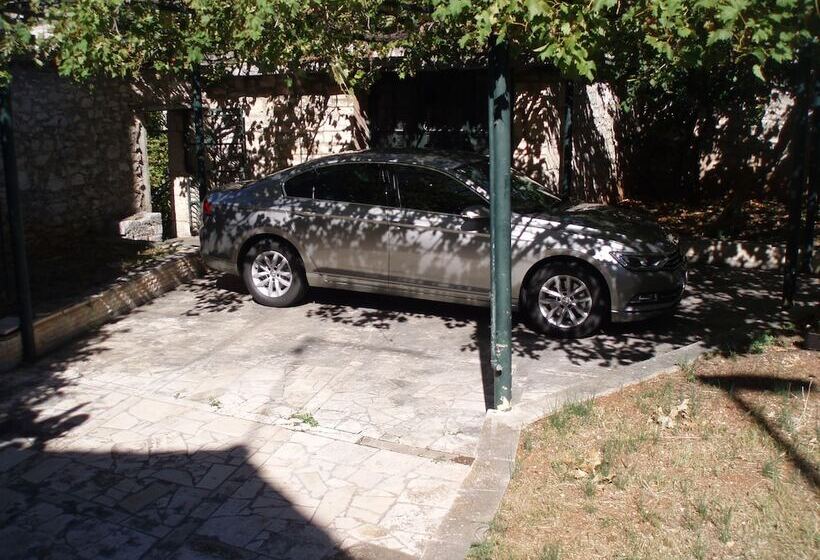 Apartment House Vitaic