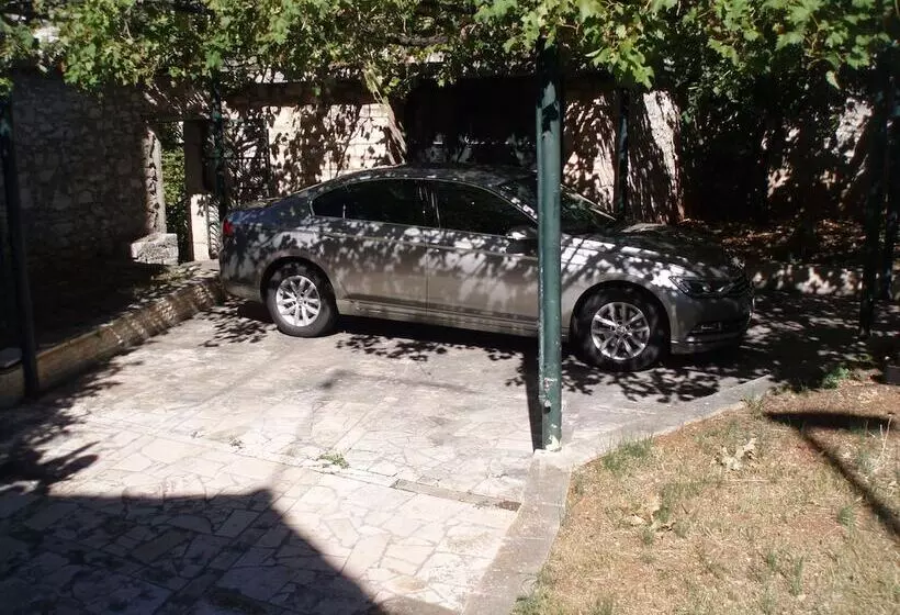 Apartment House Vitaic