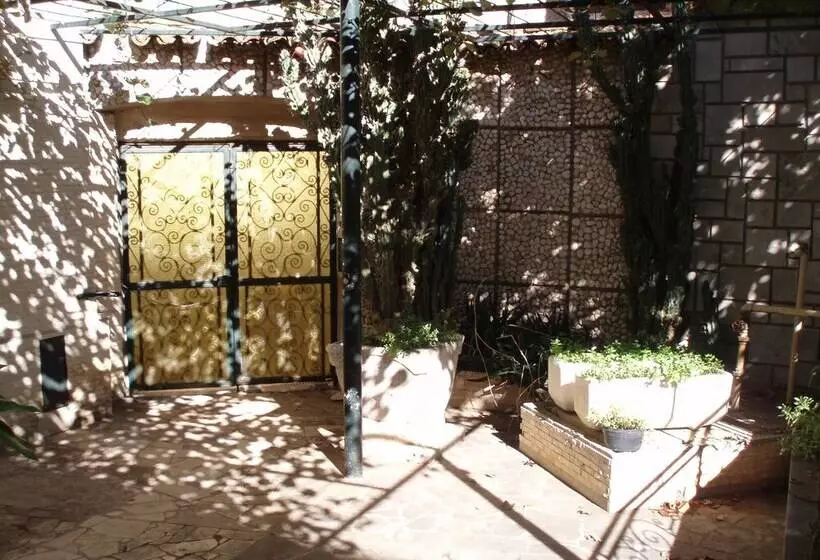 Apartment House Vitaic