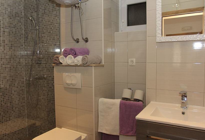 Apartment House Vitaic