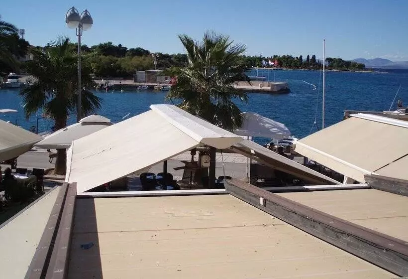 Apartment House Vitaic