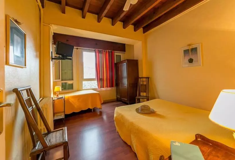 Aamiaismajoitus (B&B) Les 2 Lions