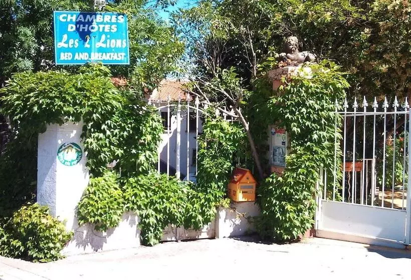 Aamiaismajoitus (B&B) Les 2 Lions