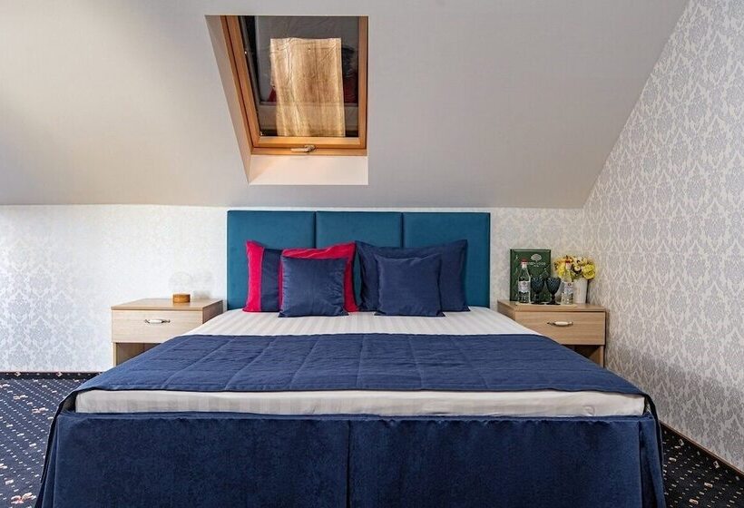 בית מלון כפרי Green Wood