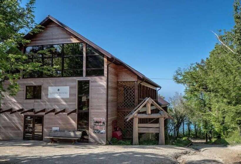 בית מלון כפרי Green Wood