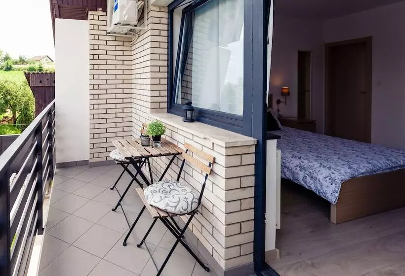 پانسیون Rooms & Apartments Karlo