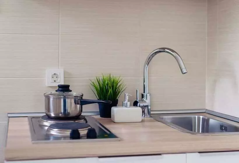 پانسیون Rooms & Apartments Karlo