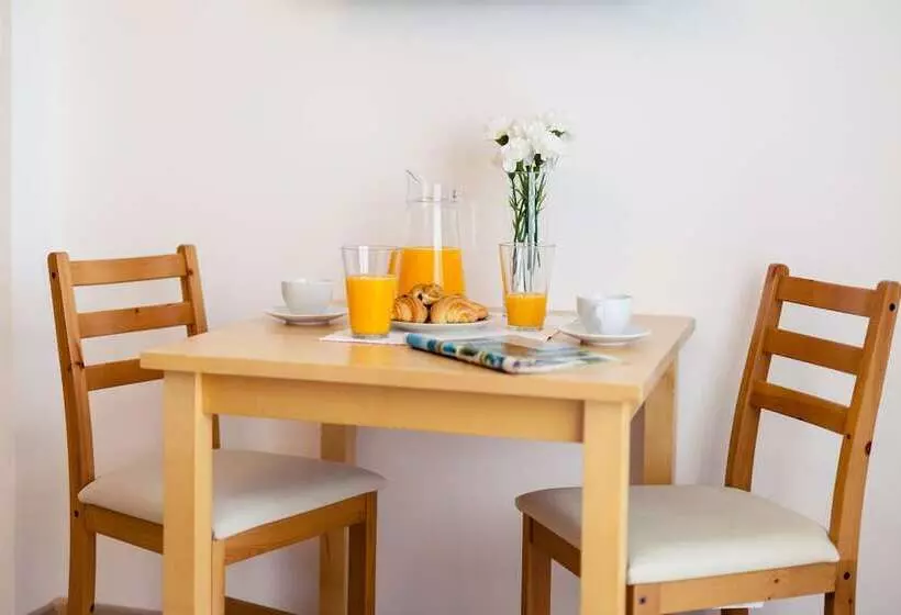 پانسیون Rooms & Apartments Karlo