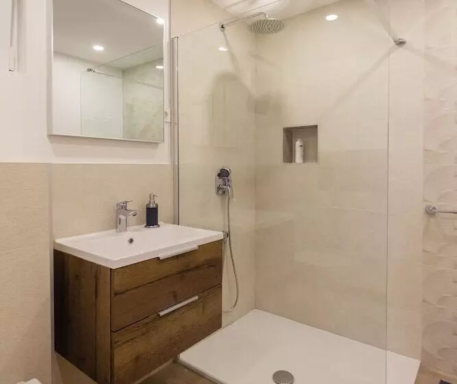 پانسیون Rooms & Apartments Karlo