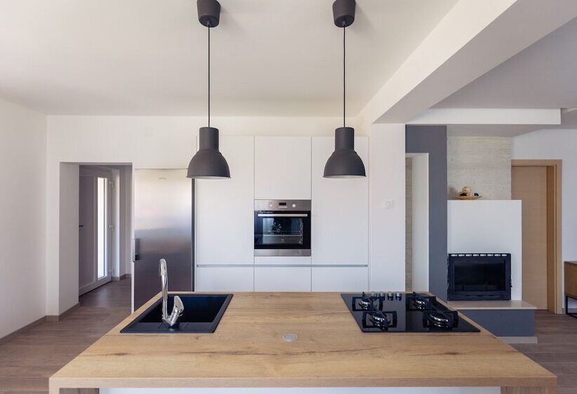 بنسيون Rooms & Apartments Karlo