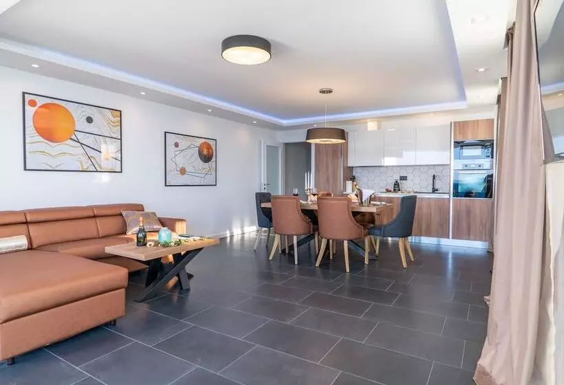 Vipo Prestige Apartments